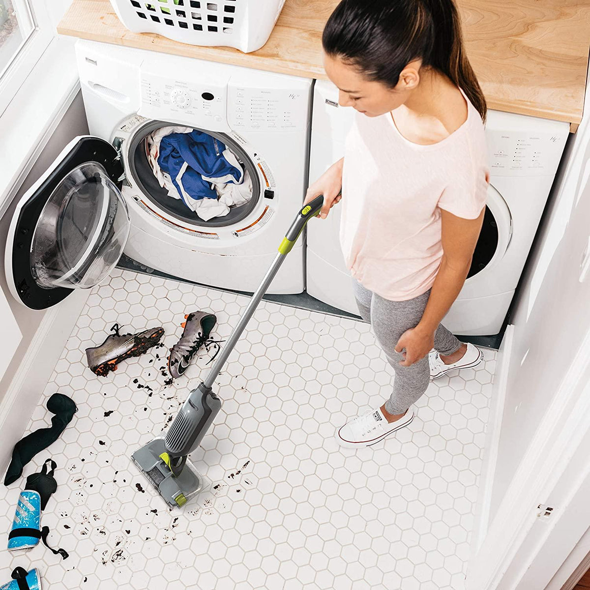 Shark VM252P10 VACMOP Pro Cordless Hard Floor Vacuum Mop with LED Headlights, 12 Disposable Pads &amp; 12 oz. Cleaning Solution, Charcoal Gray
