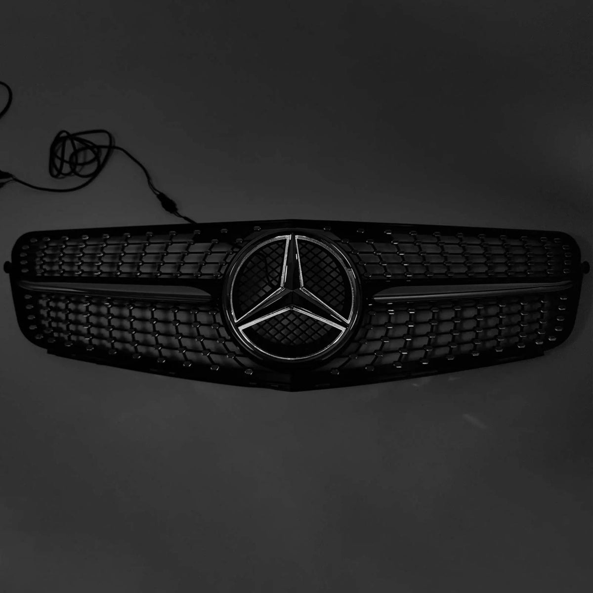 Benz W204 C-Class  C300 C350 2008-2014 Diamond Front Bumper Grill W/ LED Logo Generic
