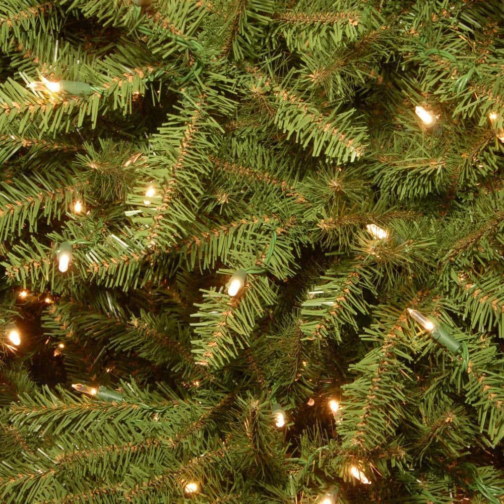 9 ft. Dunhill Fir Hinged Tree with Clear Lights