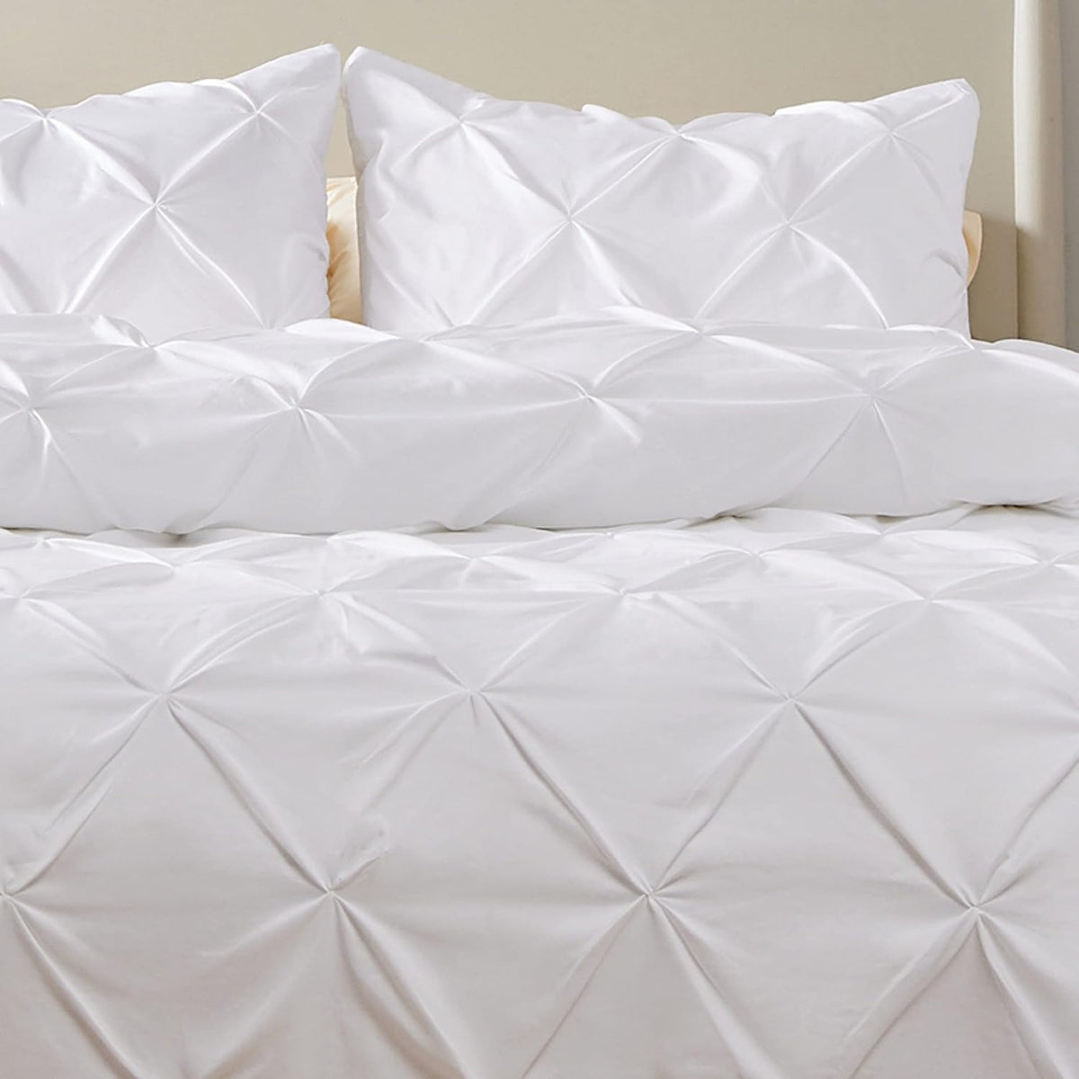 Bedsure White Duvet Cover California King - Pinch Pleated California King Size Duvet Cover with Zipper Closure, Microfiber Pintuck Duvet Cover(White, Cal King)