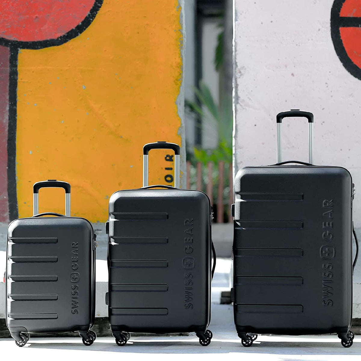 7366 Hardside Expandable Luggage with Spinner Wheels, Black, Checked-Large 27-Inch