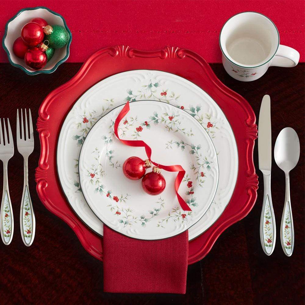 Winterberry16 Piece Dinnerware Set, Service for 4