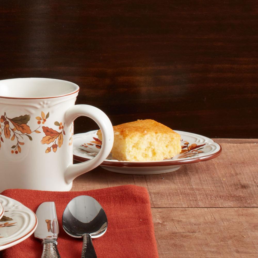 Autumn Berry Set of 8 Appetizer Plates