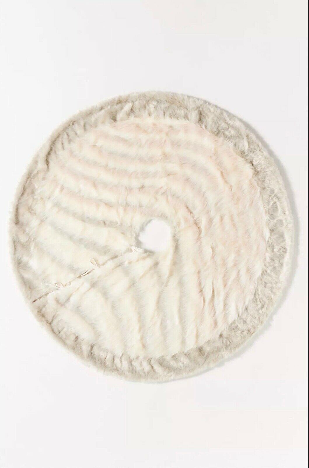 2 ANTHROPOLOGIE JOSIE FAUX FUR CHRISTMAS TREE SKIRT &amp; LARSTOCSET IVORY