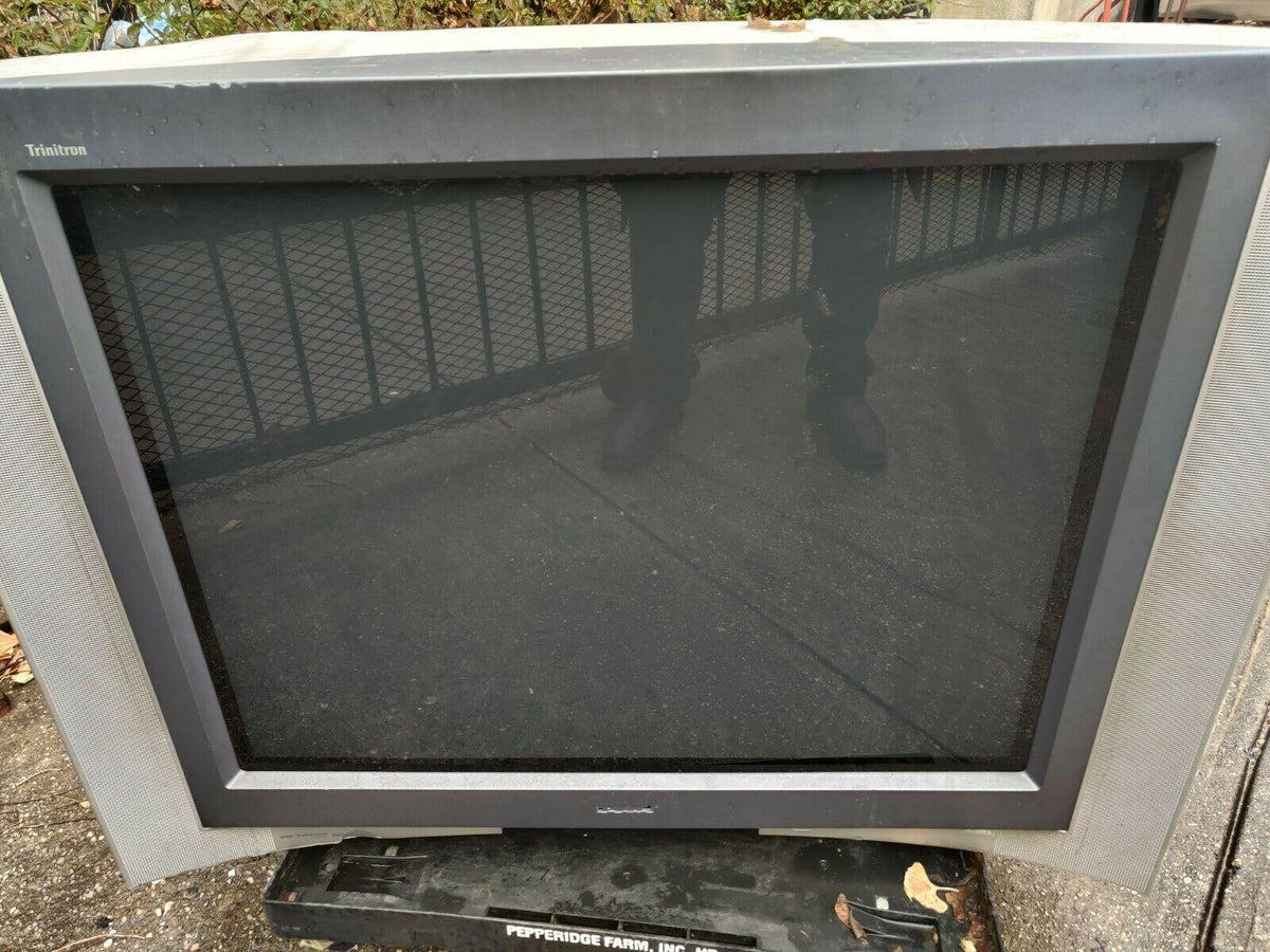 36” sony wega fd trinitron kv-36fv16. retro gaming satisfactory condition 36“ tv