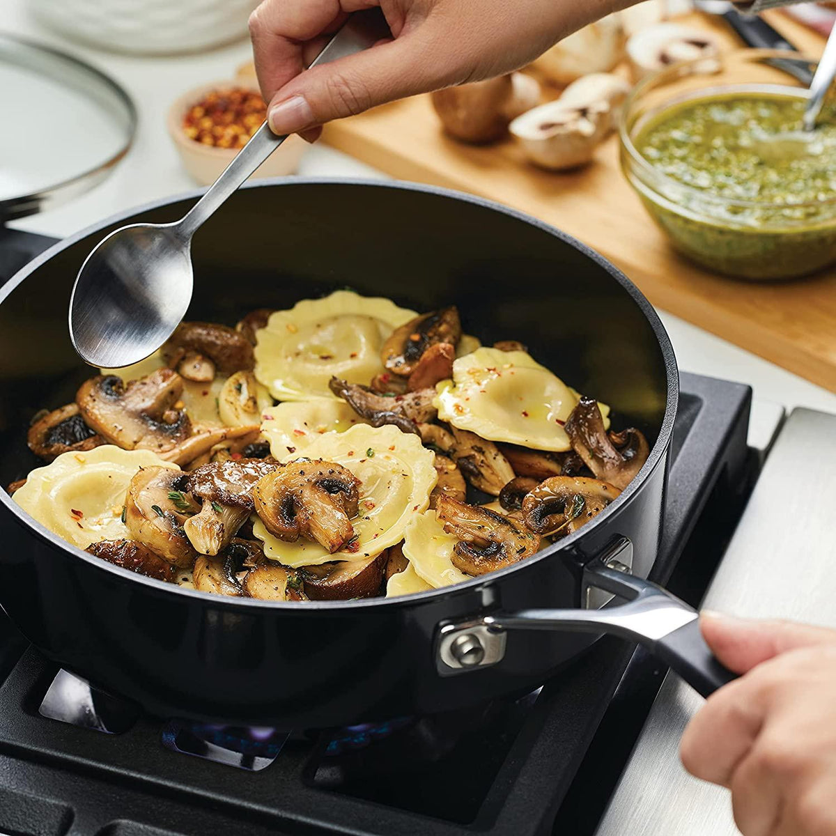 KitchenAid Hard Anodized Nonstick Saute/Fry Pan with Lid, 3 Quart, Onyx Black
