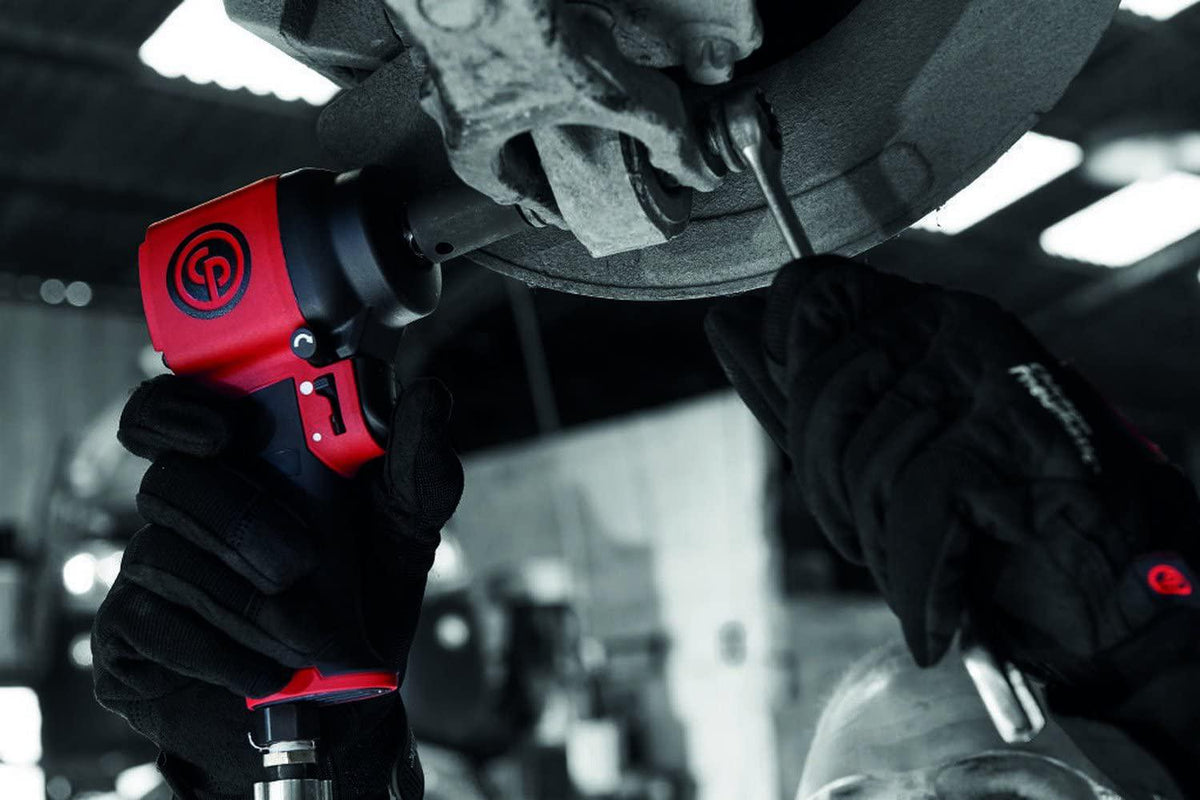 Chicago Pneumatic CPTCP7732C Industrial Duty Air Impact Wrench (1/2 Square Drive Size 52 to 285 ft.-lb.) (Non-Carb Compliant)