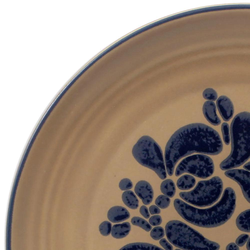Folk ArtSet of 4 Dinner Plates
