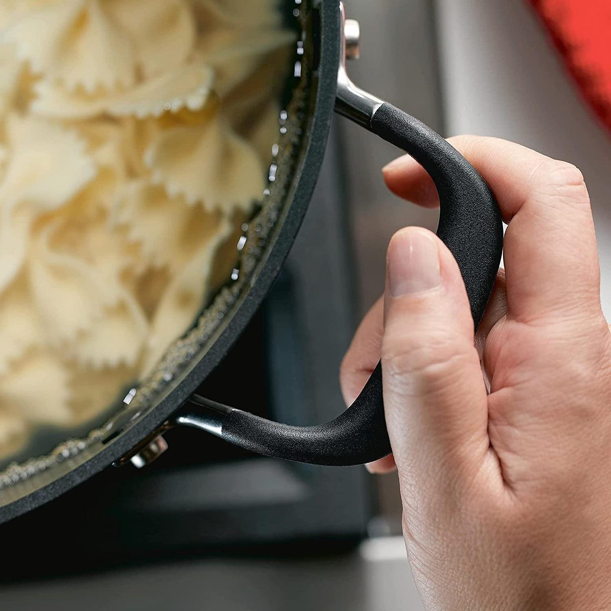 KitchenAid Hard Anodized Nonstick Stockpot with Lid, 8 Quart, Onyx Black