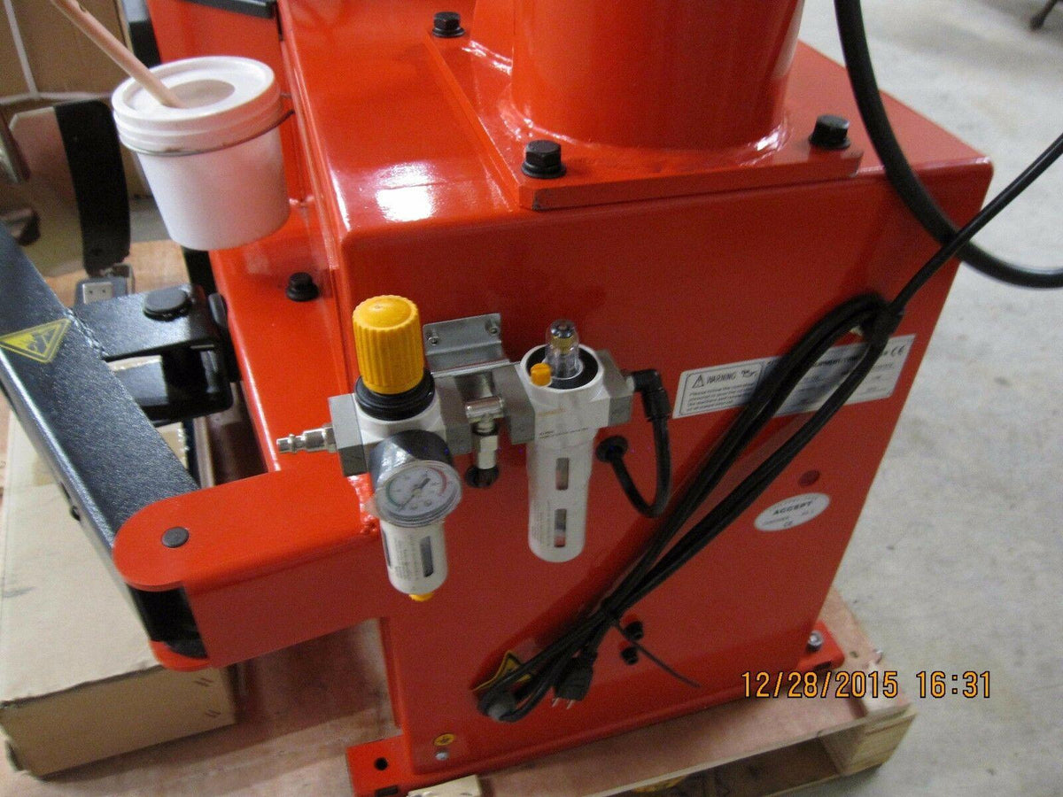 Tire Changer  Tire Machine  12 Month Warranty!!   Clamps open to 28"  like coats