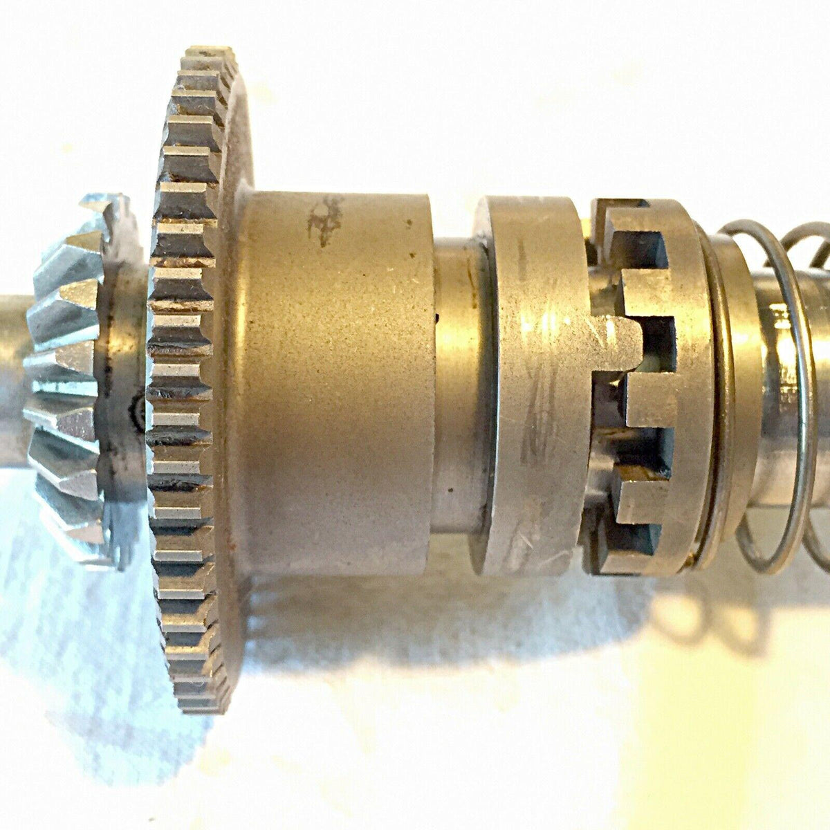 Ammco 8235 Lead Screw & Clutch Assembly for 3037-B Gear Box 4000 Brake Lathes