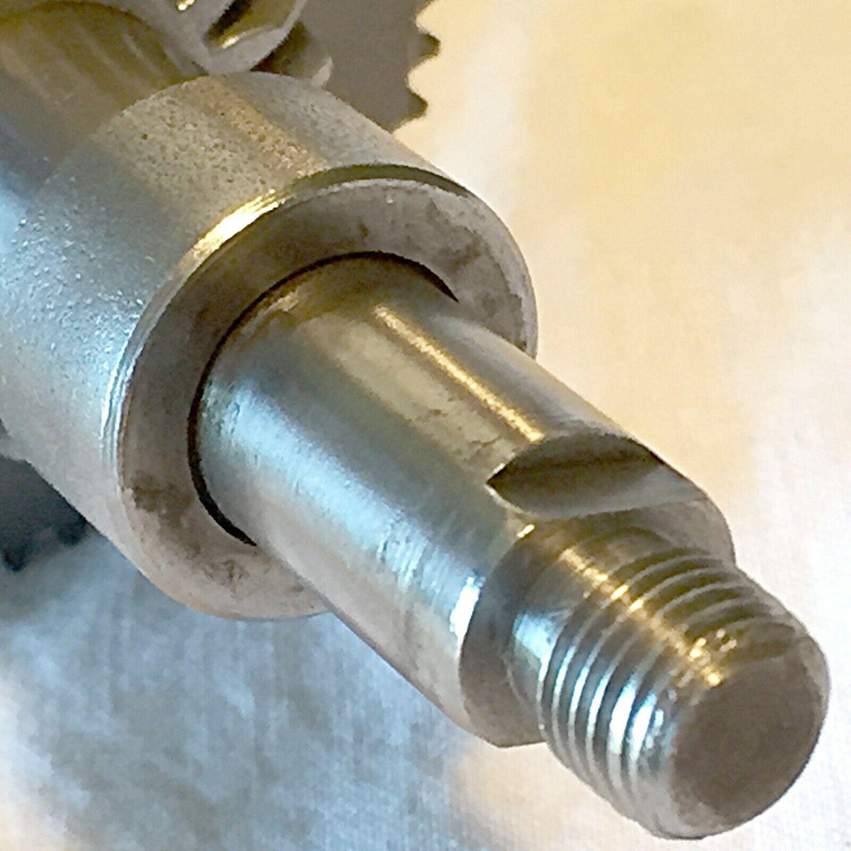 Ammco 8235 Lead Screw & Clutch Assembly for 3037-B Gear Box 4000 Brake Lathes