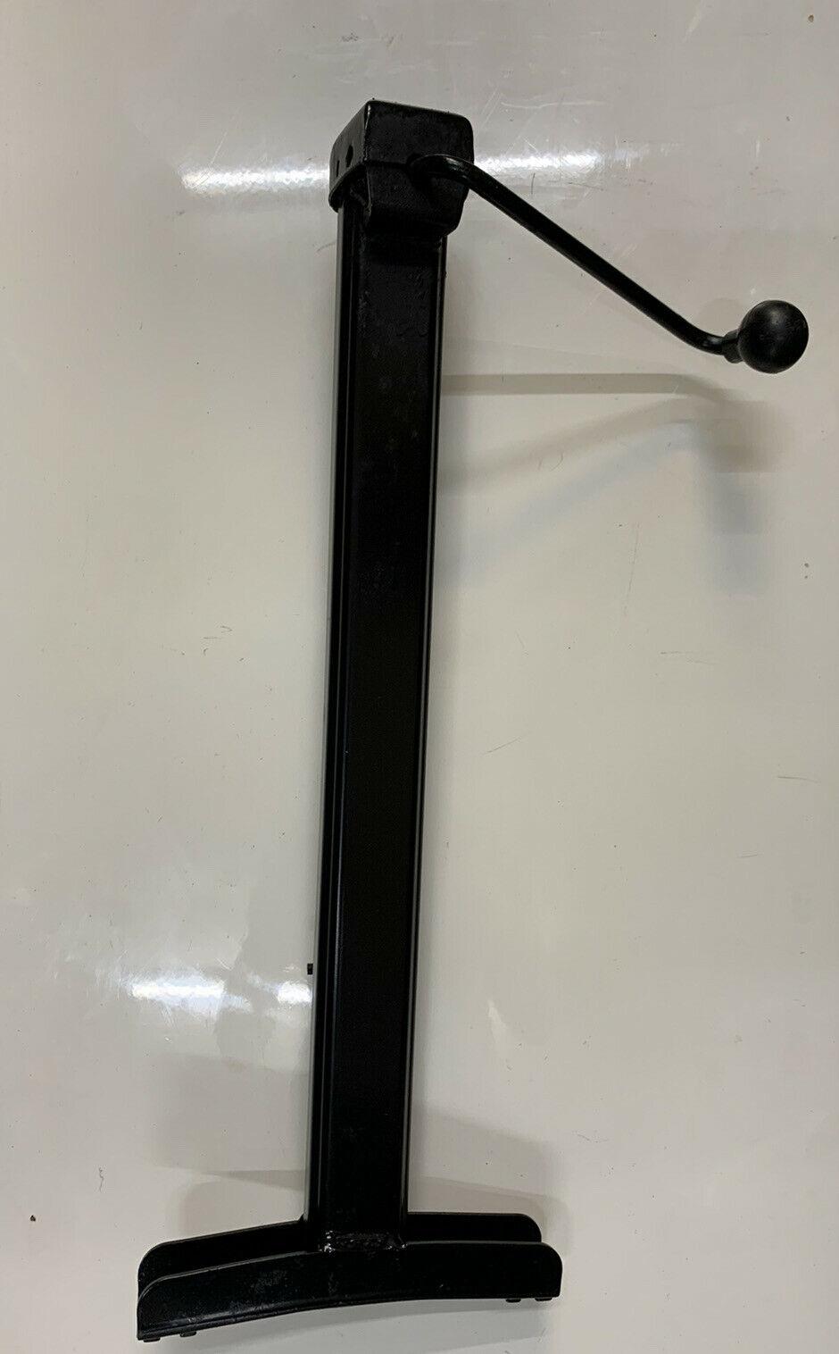 MGB GT & Roadster original jack BHA5329 NOS