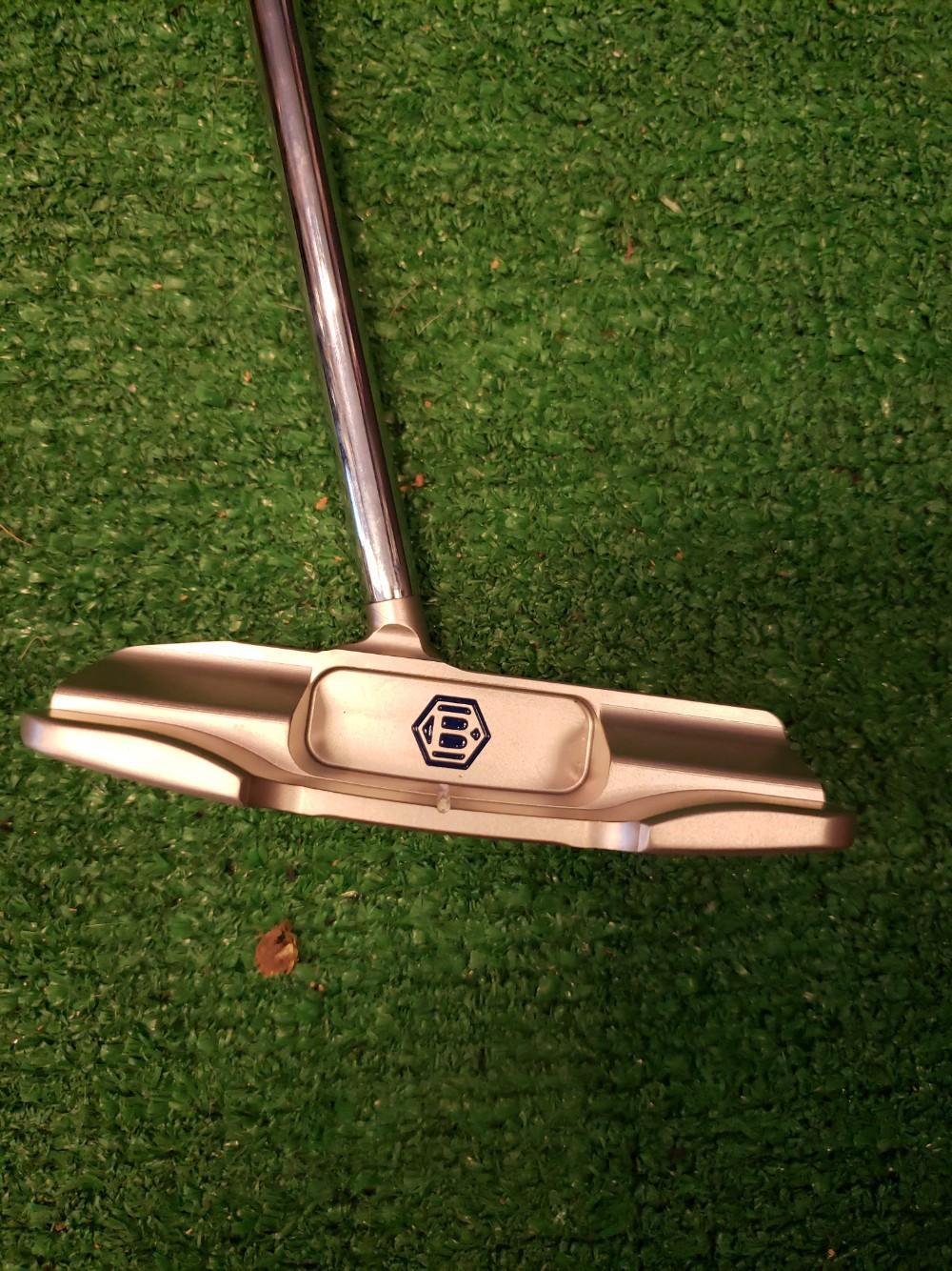Used Right Handed Men's Mallet Putter