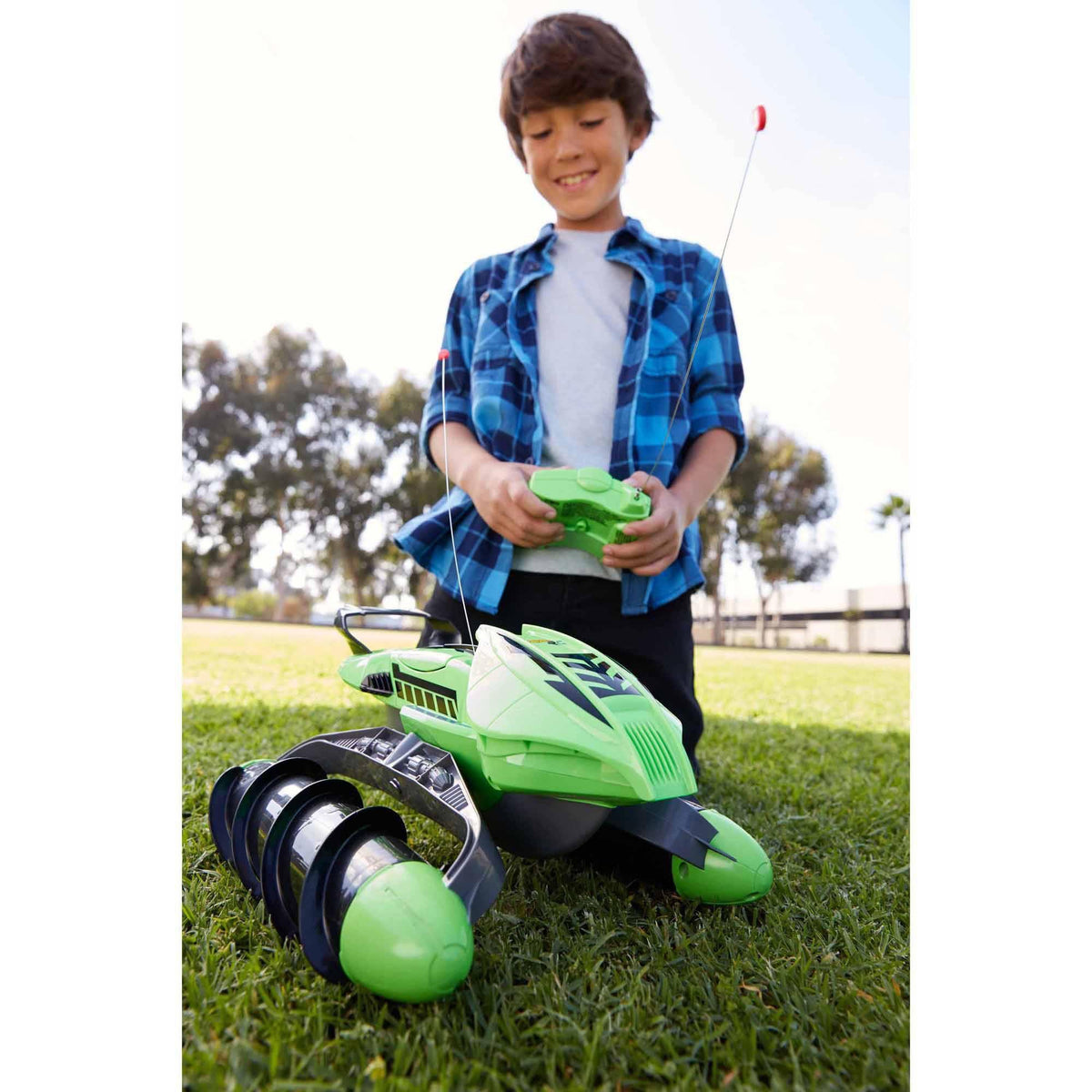 Hot Wheels Terrain Twister R/C Controller Green Vehicle