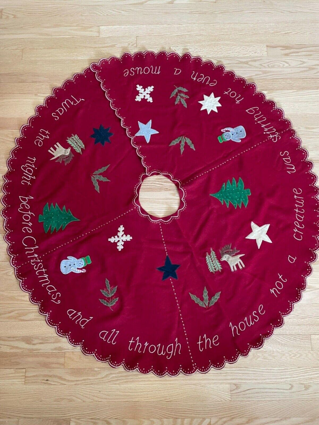 1990 Anthropologie Red Embroidered Christmas Tree Skirt 55