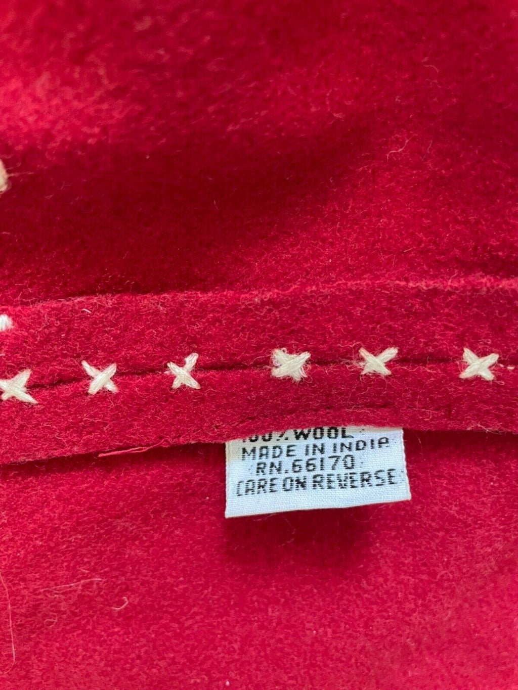 1990 Anthropologie Red Embroidered Christmas Tree Skirt 55