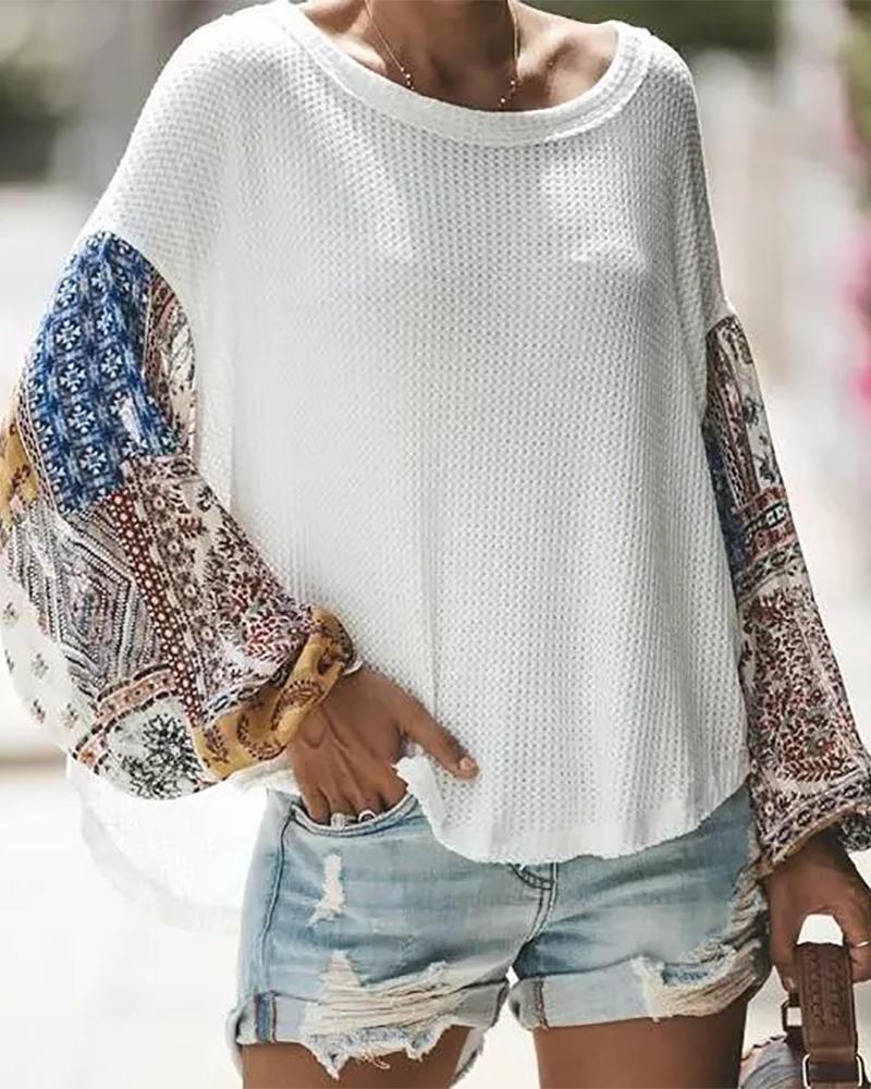 Graphic Print Lantern Sleeve Knit Top
