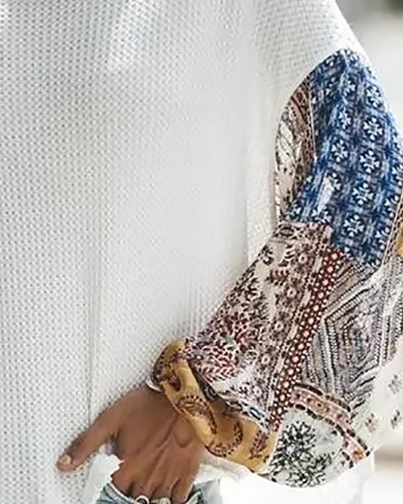 Graphic Print Lantern Sleeve Knit Top