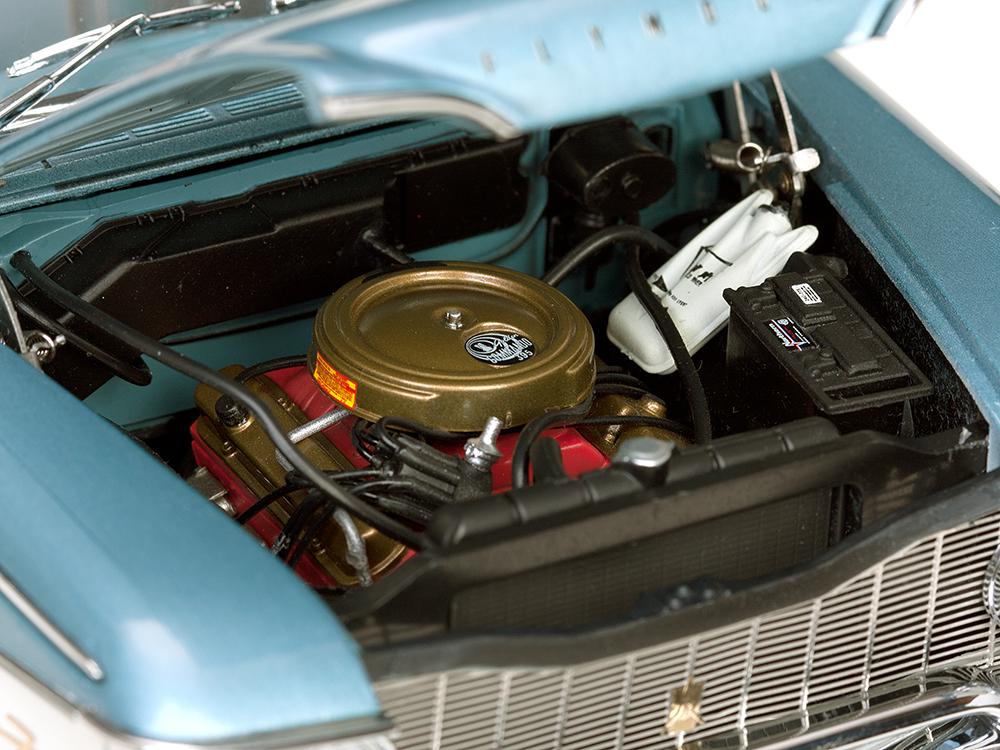 1960 plymouth fury closed convertible twilight blue metallic / white platimun edition 1/18 diecast model car by sunstar