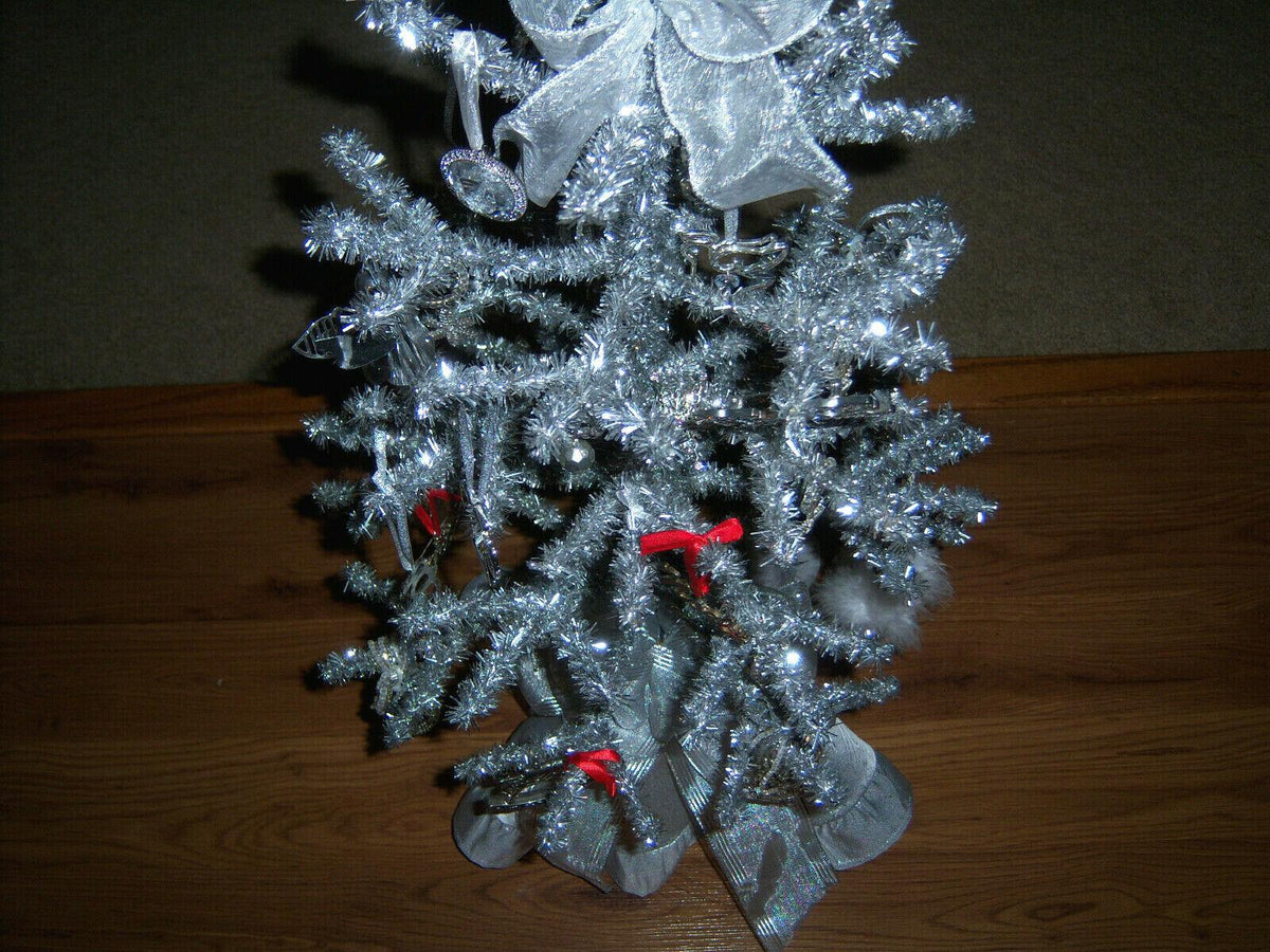 PRETTY RETRO 3 FT VTG WIRED TINSEL SILVER FEATHER STYLE XMAS TREE ORNAMENTS