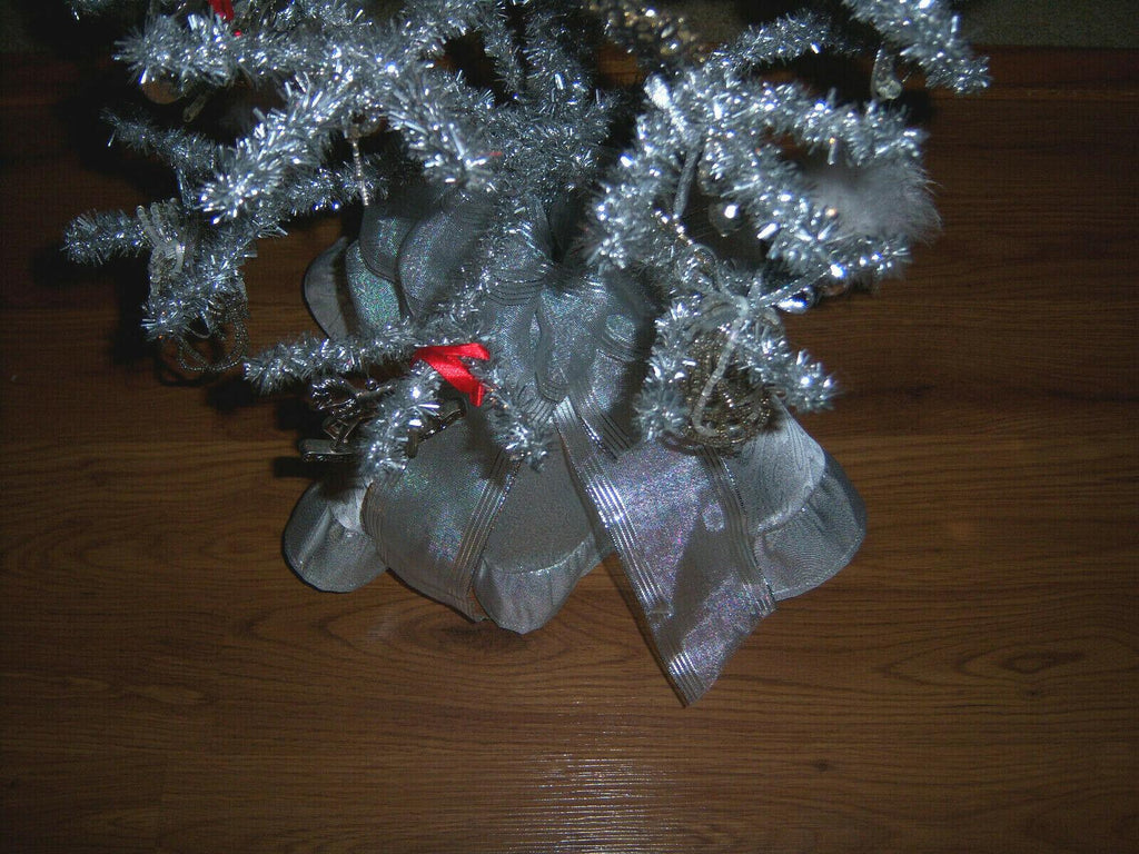 PRETTY RETRO 3 FT VTG WIRED TINSEL SILVER FEATHER STYLE XMAS TREE ORNAMENTS