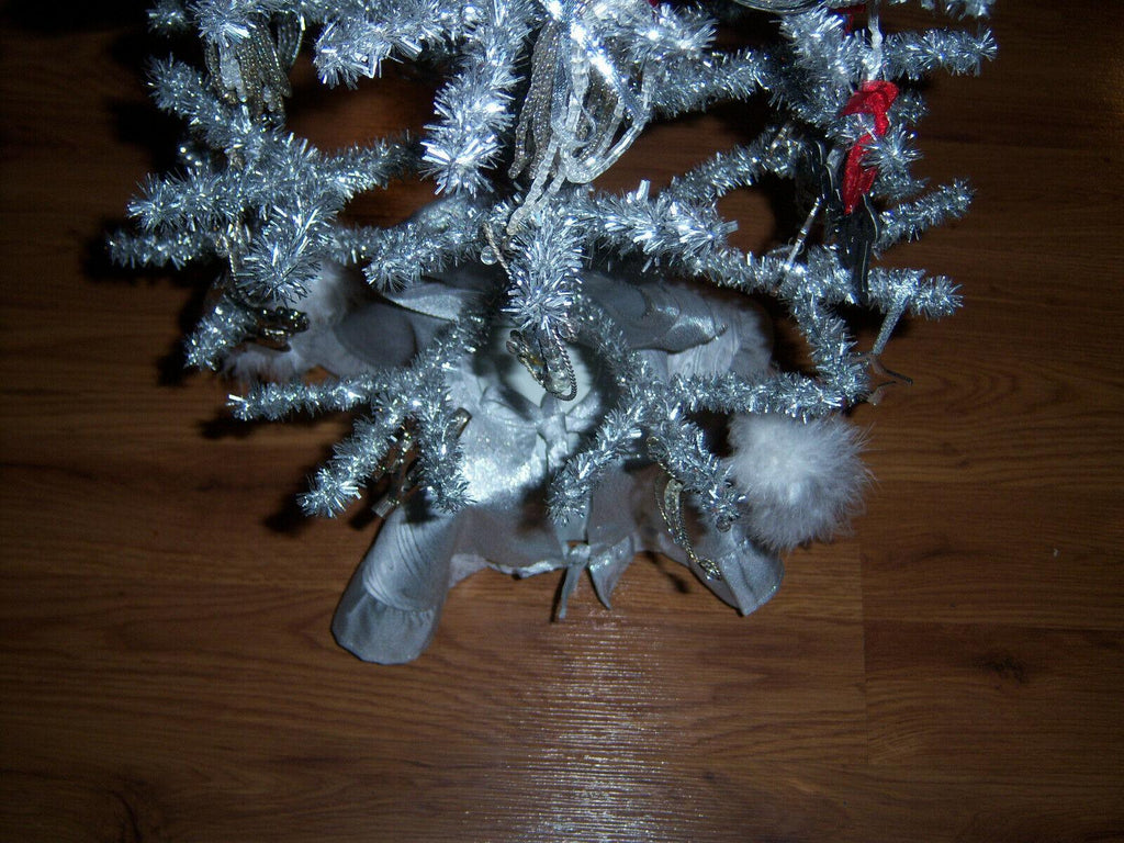 PRETTY RETRO 3 FT VTG WIRED TINSEL SILVER FEATHER STYLE XMAS TREE ORNAMENTS