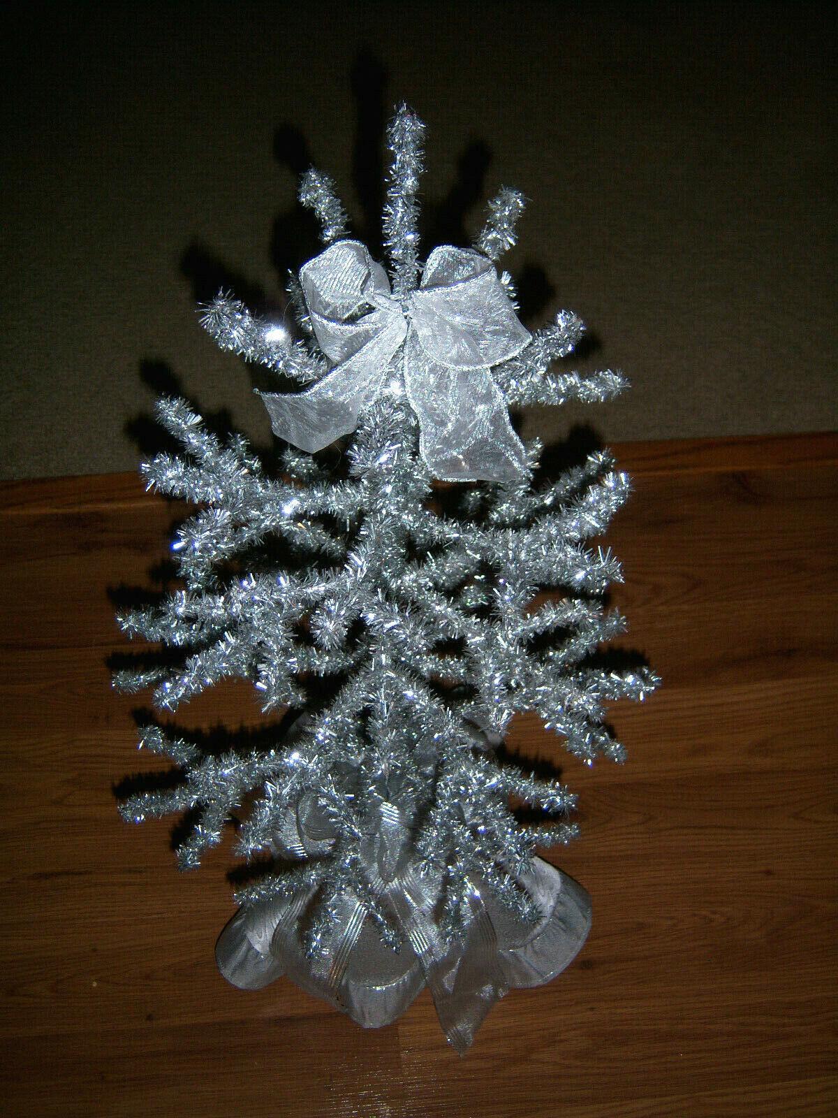 PRETTY RETRO 3 FT VTG WIRED TINSEL SILVER FEATHER STYLE XMAS TREE ORNAMENTS