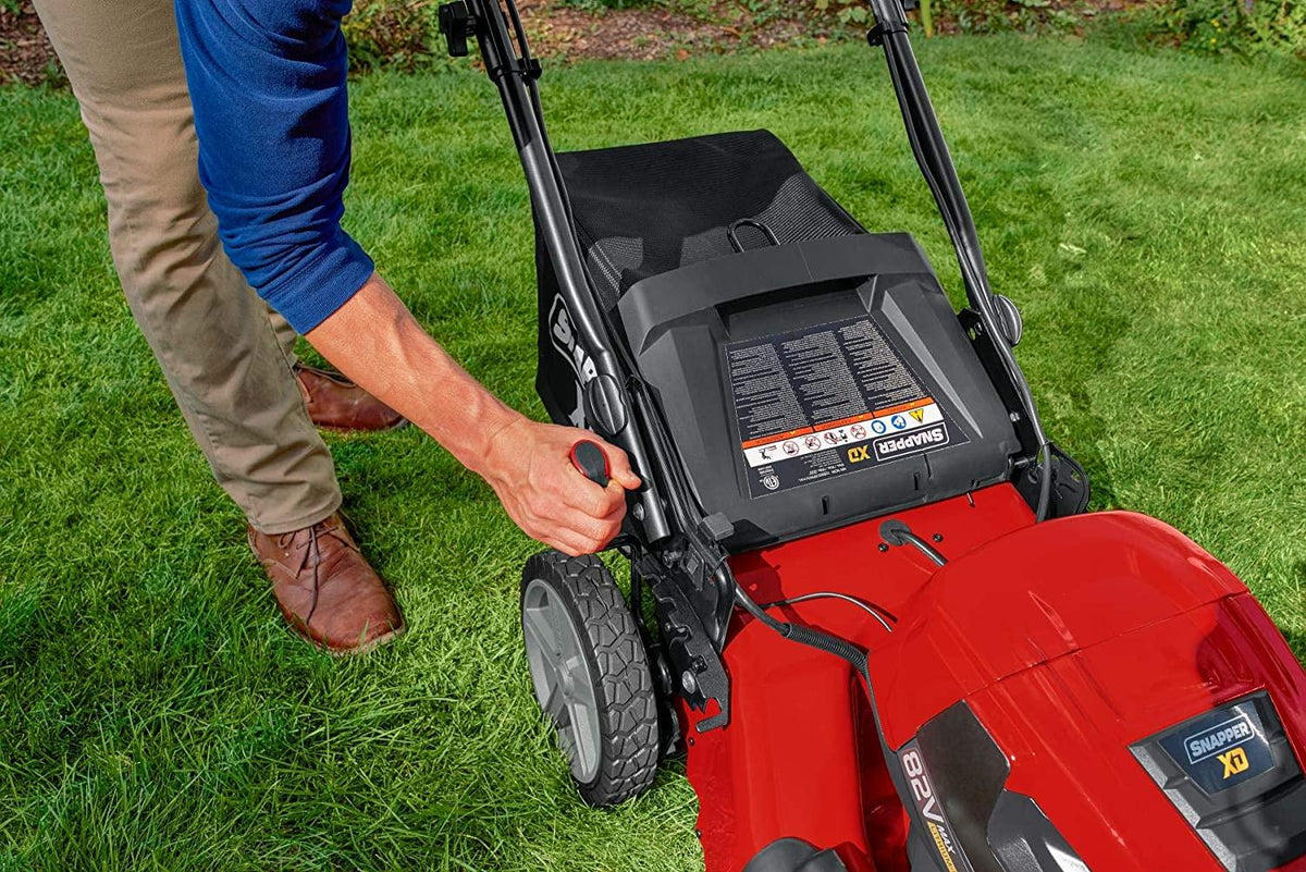 Snapper XD 82V MAX Step Sense Cordless Electric 21-Inch Lawn Mower Kit with (2) 2.0 Batteries and (1) Rapid Charger