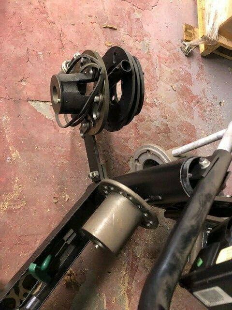 VBG model 50-610 portable brake disc lathe