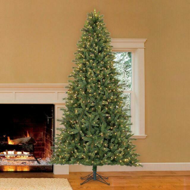 Member M 9FT Pre Lit Grand Spruce Christmas Tree ** CHEAP SHIPPING**